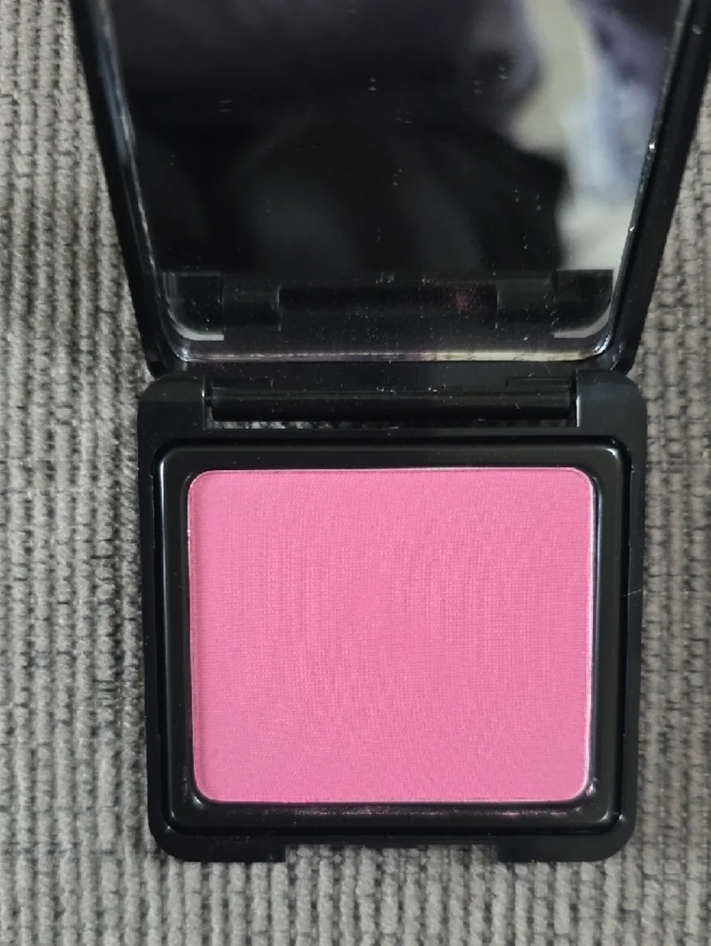 Japonesque Velvet Touch Blush, New, Shade #4, 6.5g.